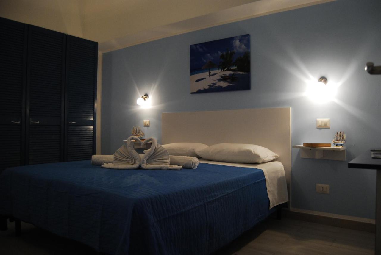 Case Vacanza Da Marco&Mary Giardini Naxos Ngoại thất bức ảnh